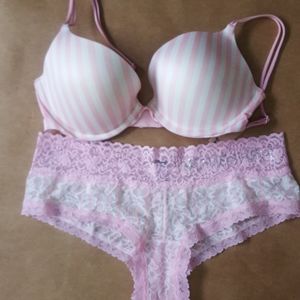 Victoria's secret very sexy PU 34C medium